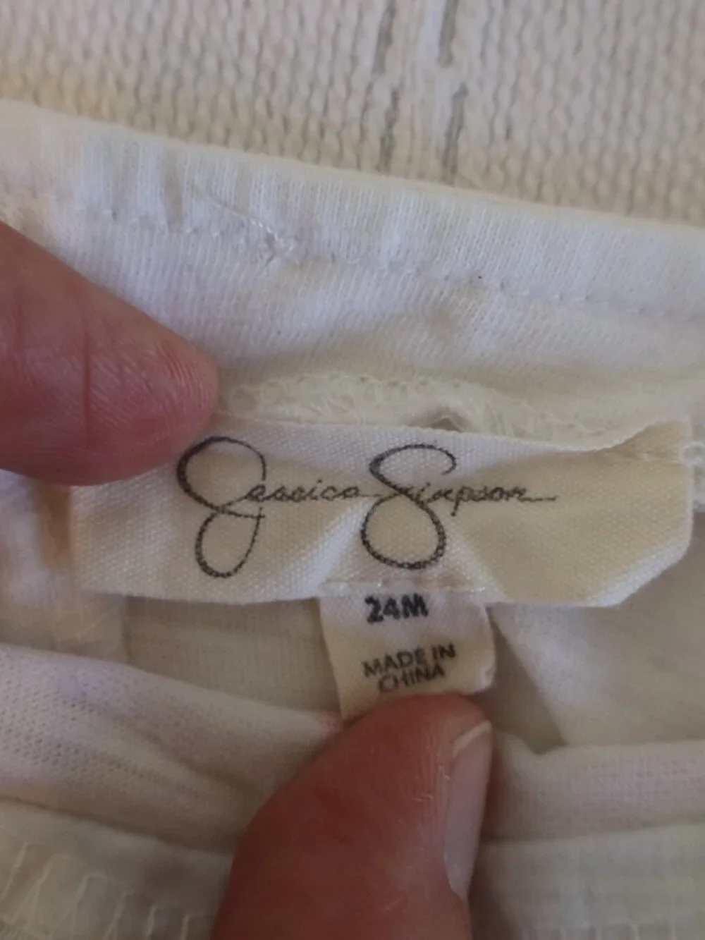 Jessica Simpson comfortable summer